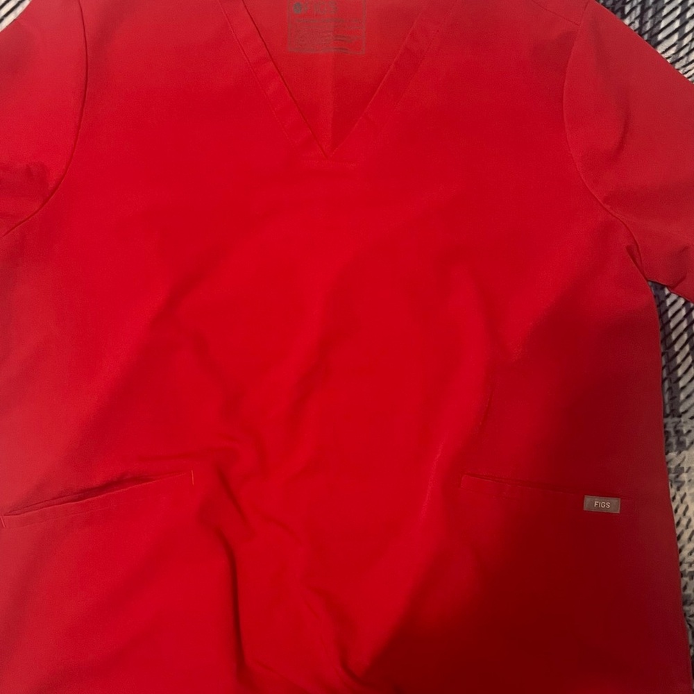 Figs Pop Red 3 pocket Scrub Top